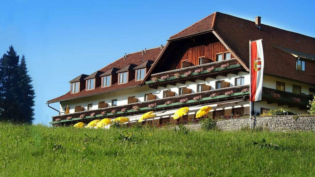 Schöne Aussicht 3*